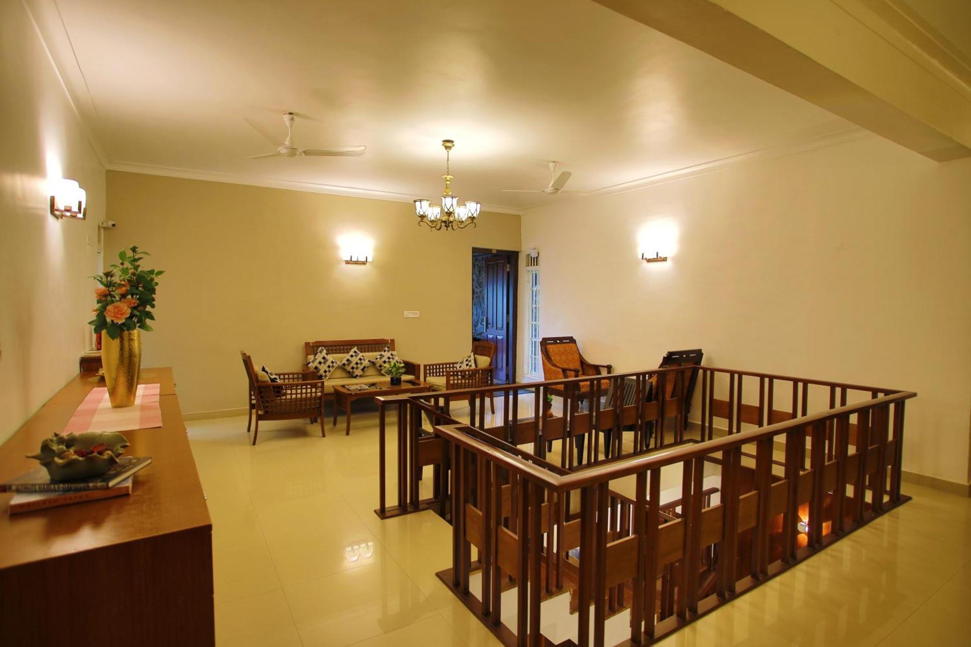 Chithirapuram Palace Munnar Exterior photo